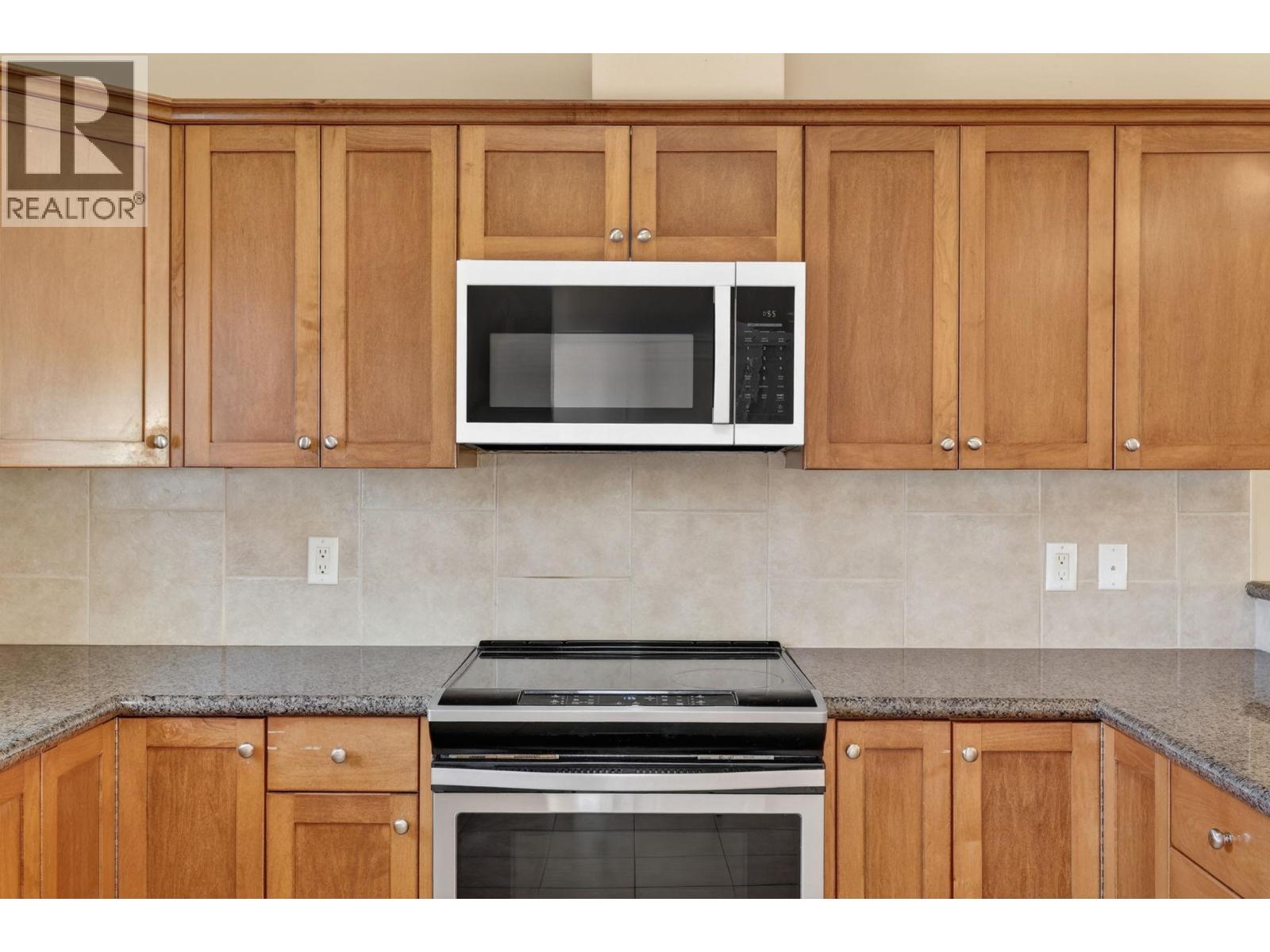 3996 Beach Avenue Unit# 337, Peachland, British Columbia  V0H 1X5 - Photo 10 - 10381007