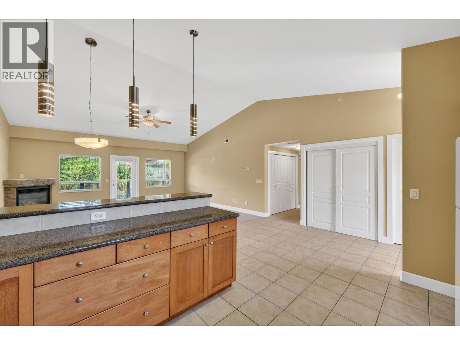 3996 Beach Avenue Unit# 337, Peachland, British Columbia  V0H 1X5 - Photo 13 - 10381007