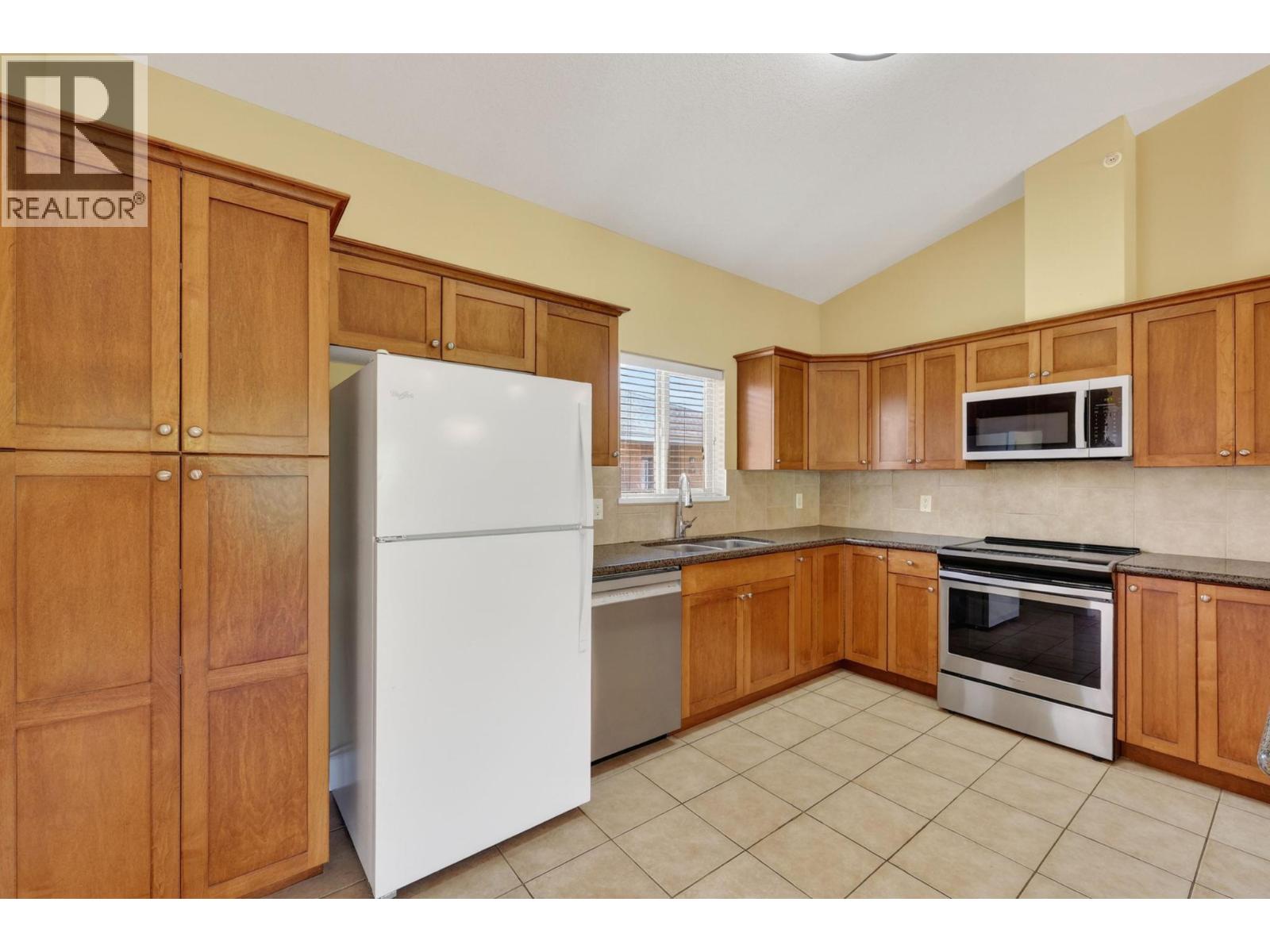 3996 Beach Avenue Unit# 337, Peachland, British Columbia  V0H 1X5 - Photo 14 - 10381007