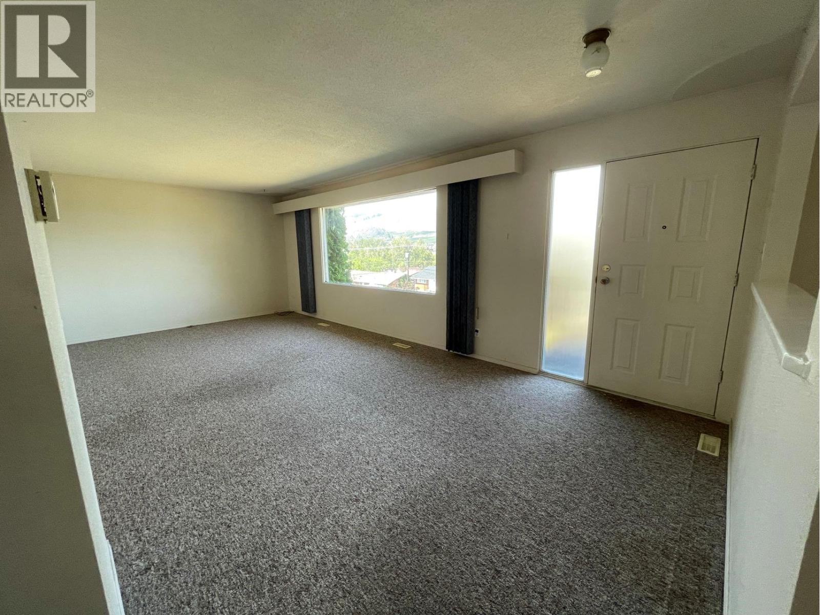3805 22 Avenue, Vernon, British Columbia  V1T 1H7 - Photo 3 - 10385890