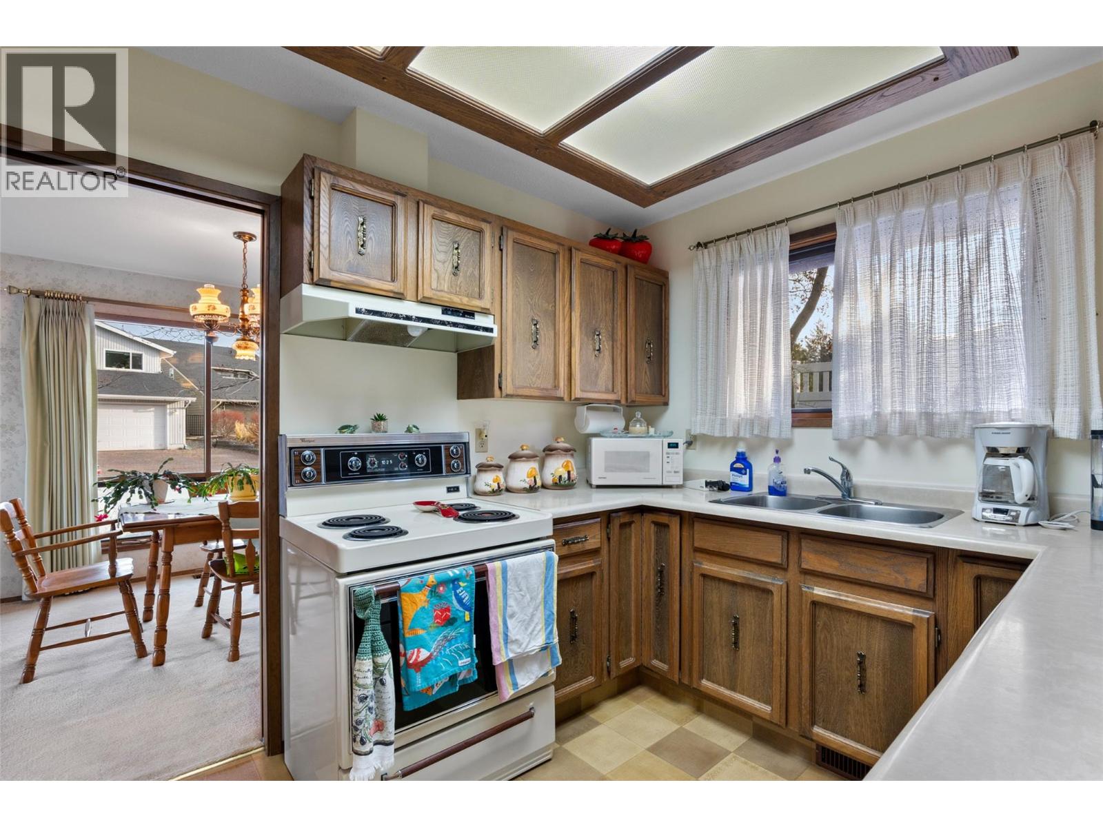 1879 Sedgewick Drive, Kamloops, British Columbia  V2E 2A6 - Photo 17 - 10385829