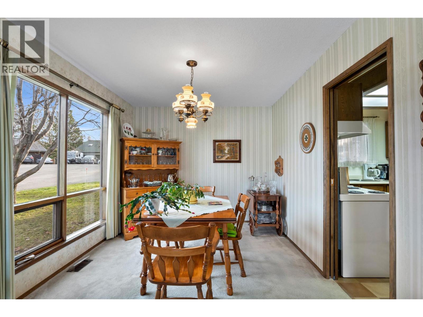 1879 Sedgewick Drive, Kamloops, British Columbia  V2E 2A6 - Photo 19 - 10385829