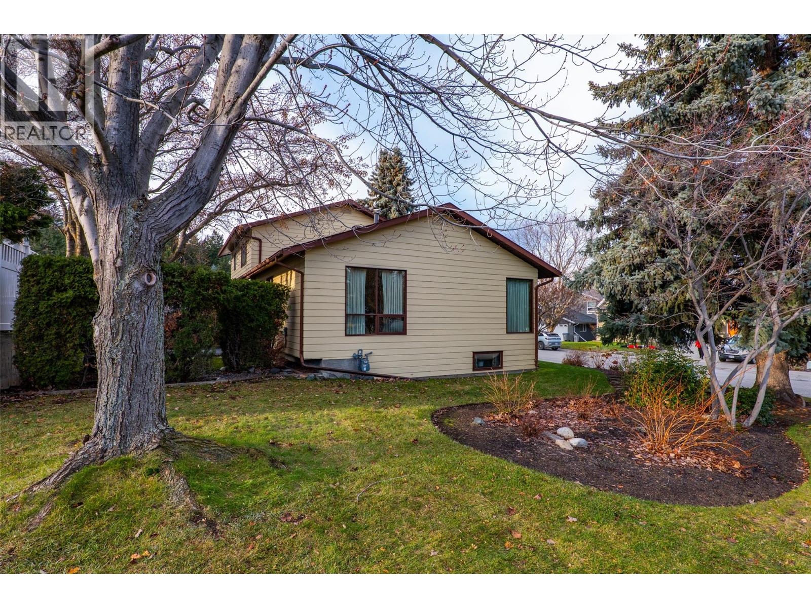 1879 Sedgewick Drive, Kamloops, British Columbia  V2E 2A6 - Photo 28 - 10385829