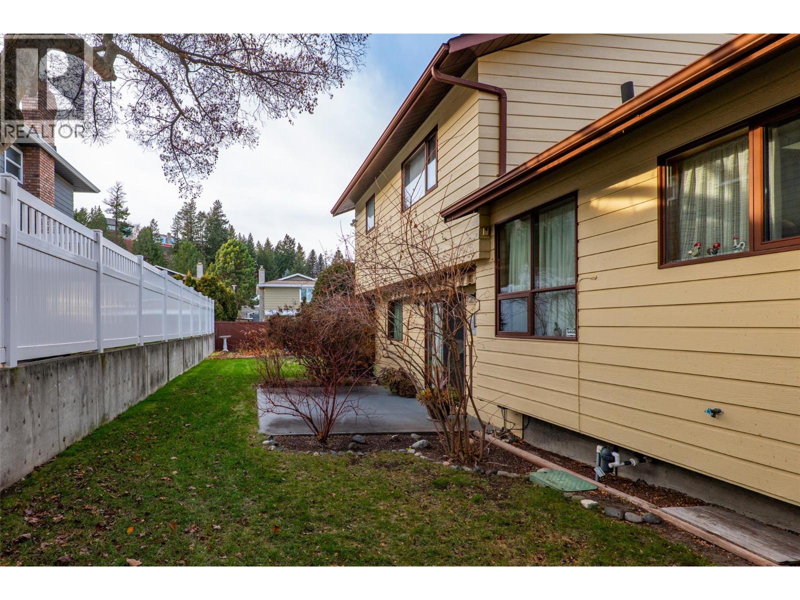 1879 Sedgewick Drive, Kamloops, British Columbia  V2E 2A6 - Photo 29 - 10385829