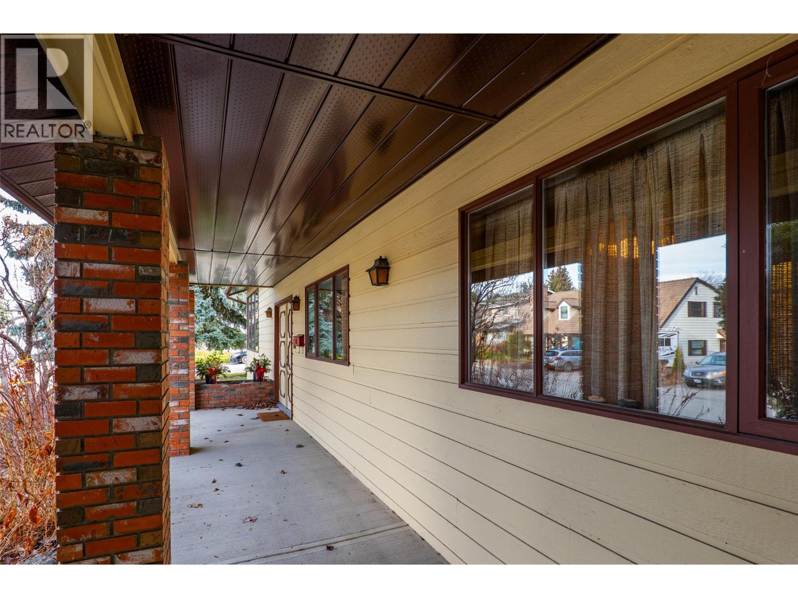 1879 Sedgewick Drive, Kamloops, British Columbia  V2E 2A6 - Photo 34 - 10385829