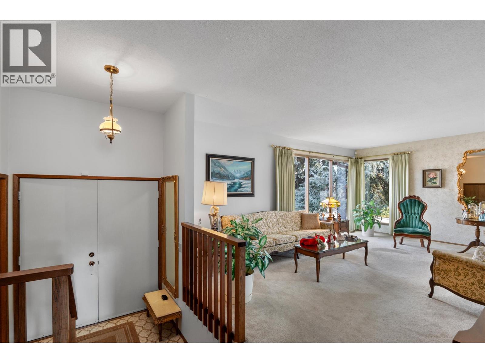 1879 Sedgewick Drive, Kamloops, British Columbia  V2E 2A6 - Photo 5 - 10385829