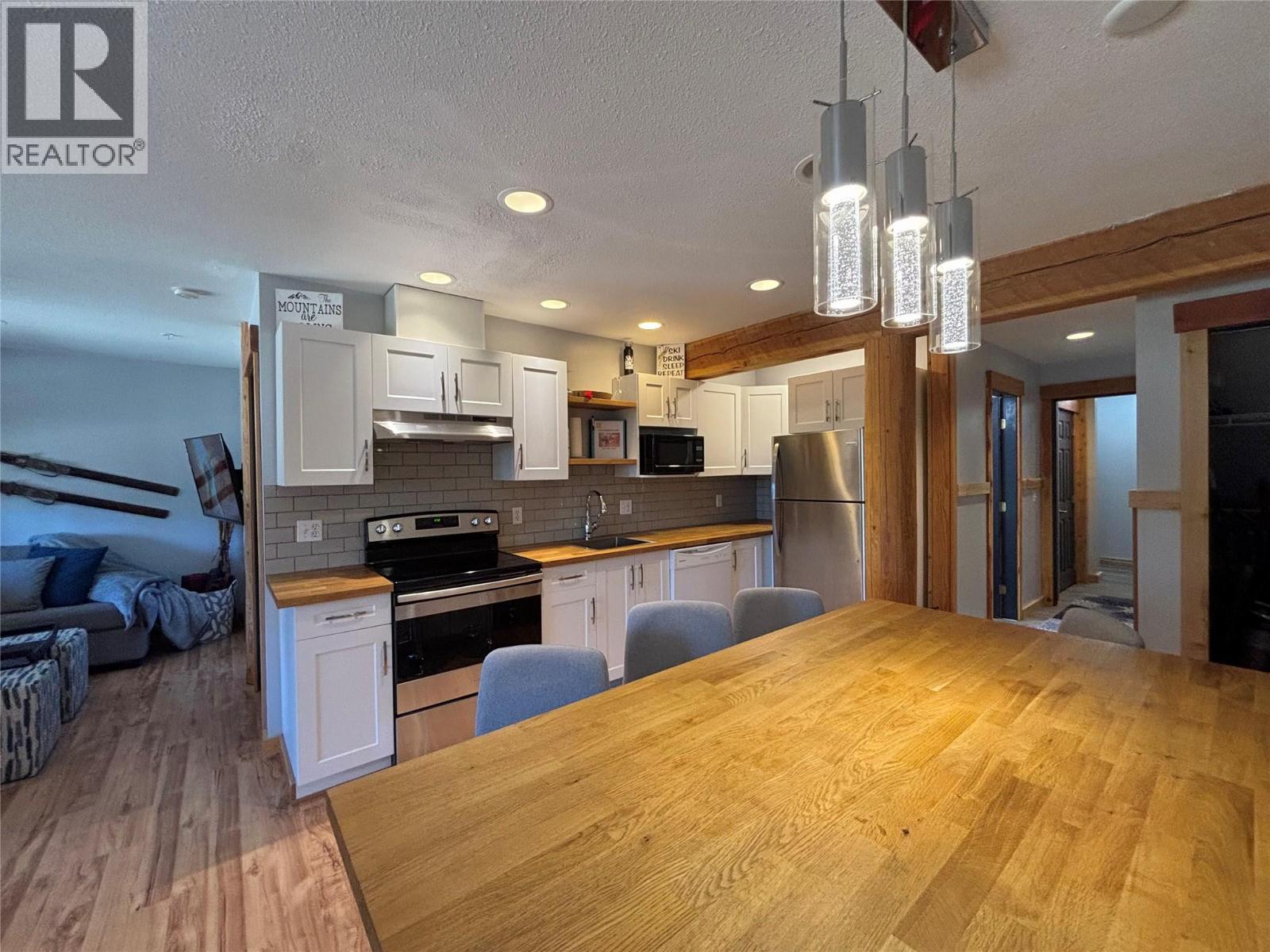4809 Snow Pines Road Unit# D, big white, British Columbia
