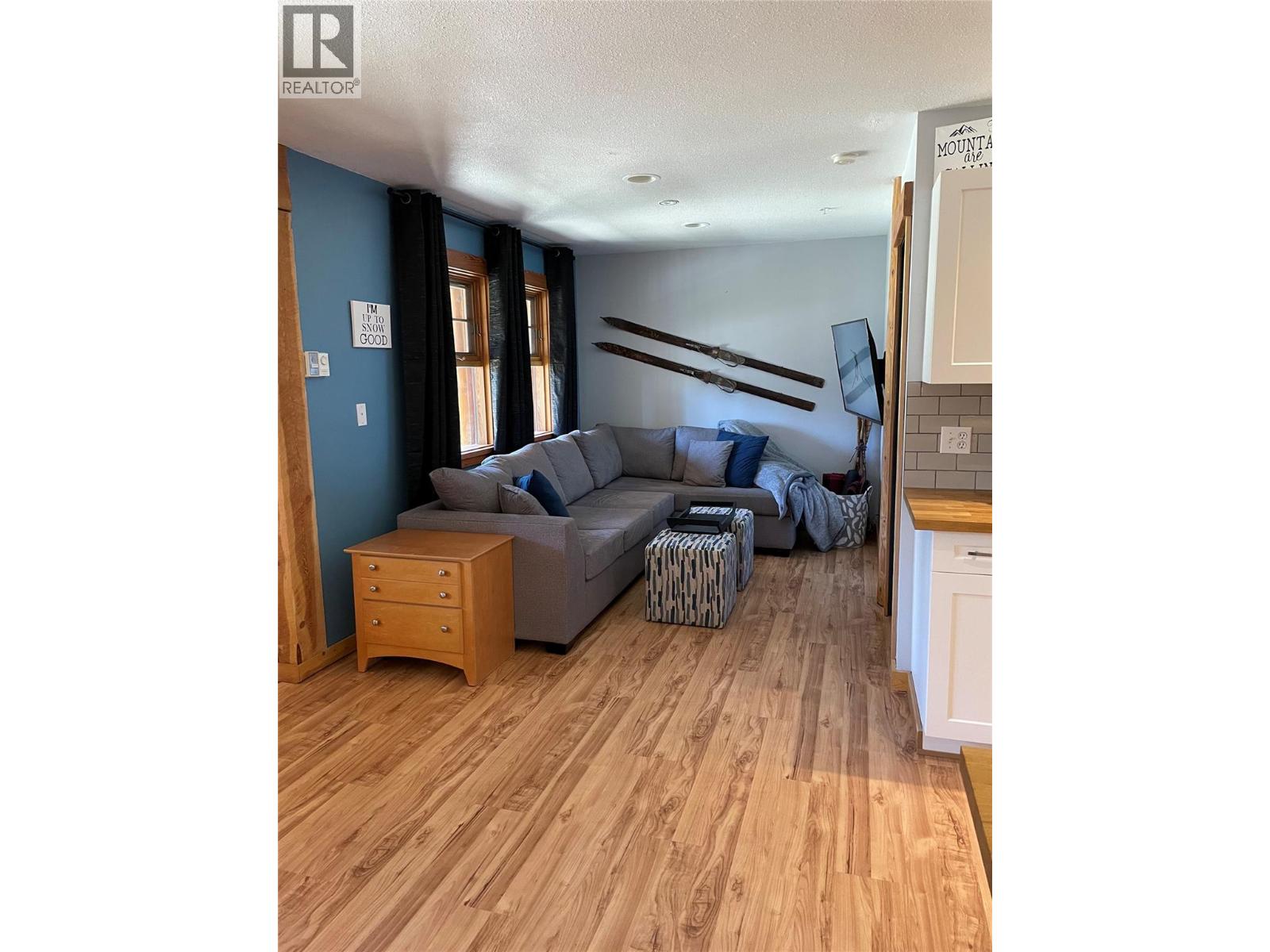 4809 Snow Pines Road Unit# D, Big White, British Columbia  V1P 1P3 - Photo 3 - 10385893