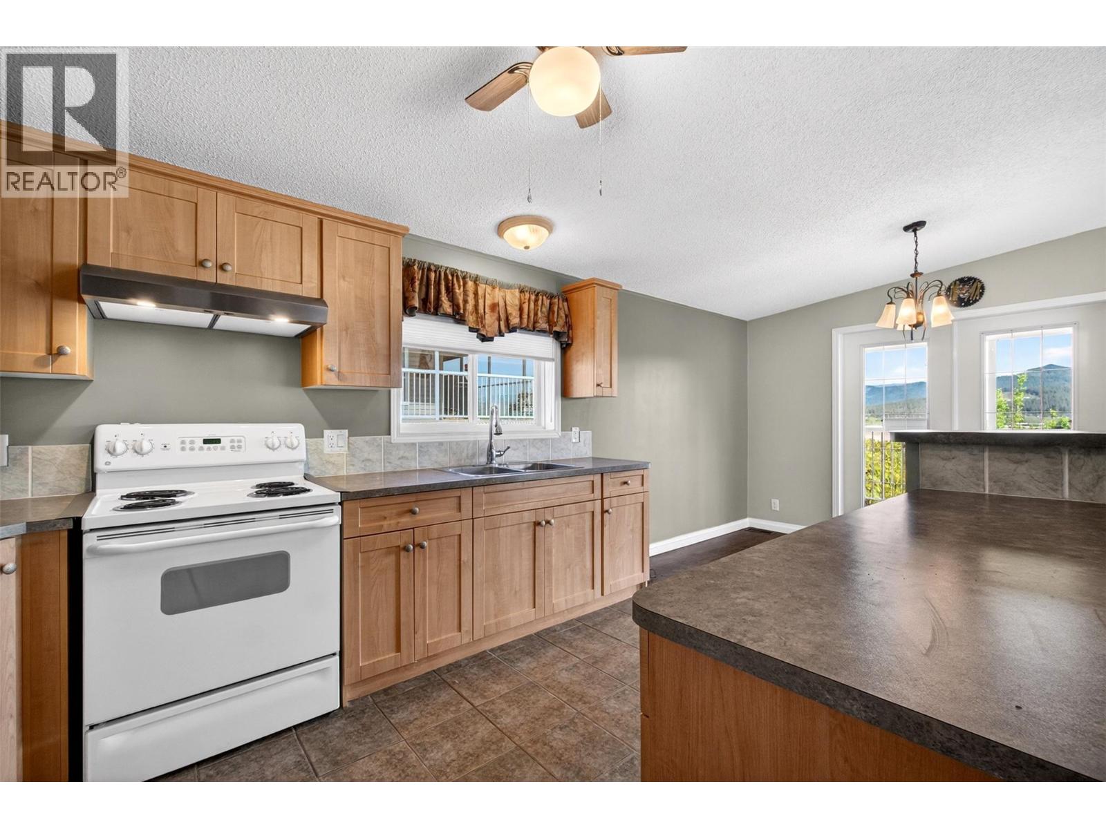 1885 Tappen Notch Hill Road Unit# 23, Tappen, British Columbia  V0E 2X0 - Photo 17 - 10385334
