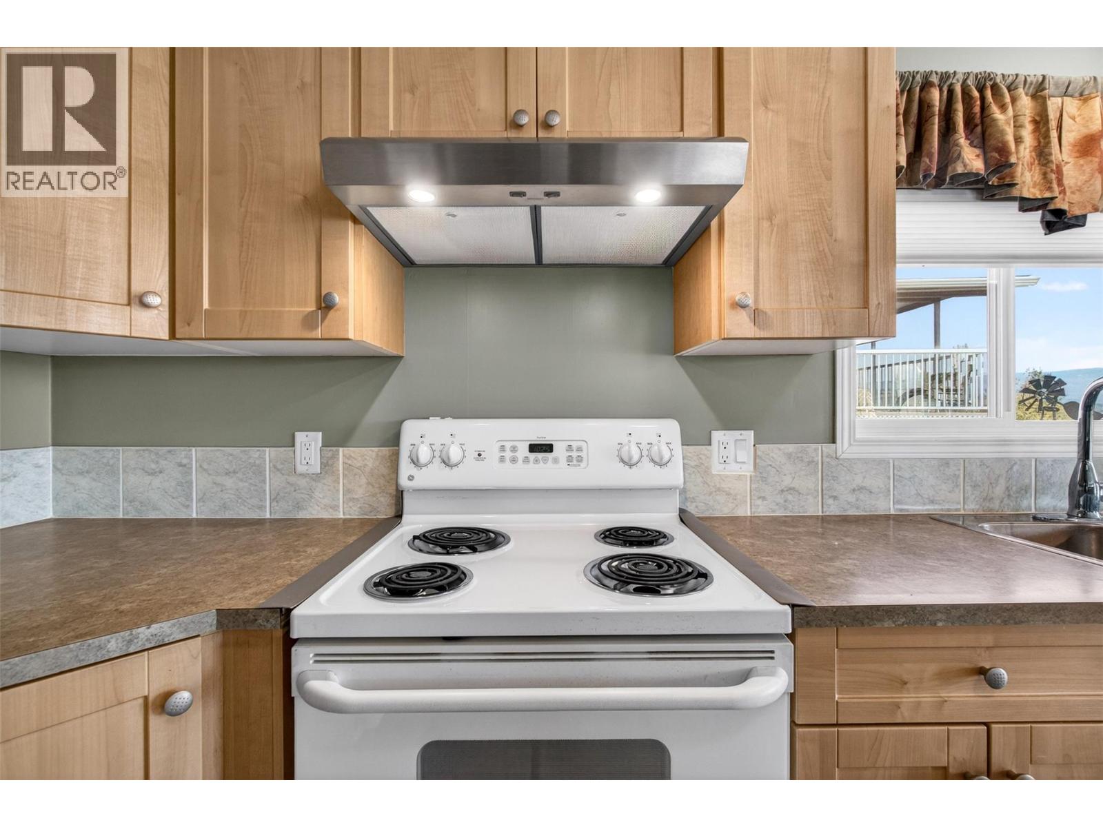 1885 Tappen Notch Hill Road Unit# 23, Tappen, British Columbia  V0E 2X0 - Photo 18 - 10385334