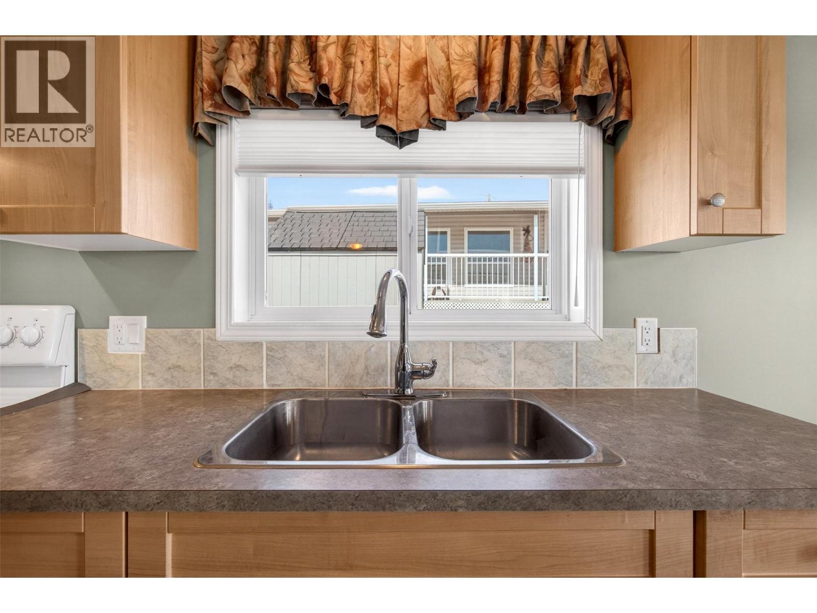 1885 Tappen Notch Hill Road Unit# 23, Tappen, British Columbia  V0E 2X0 - Photo 20 - 10385334