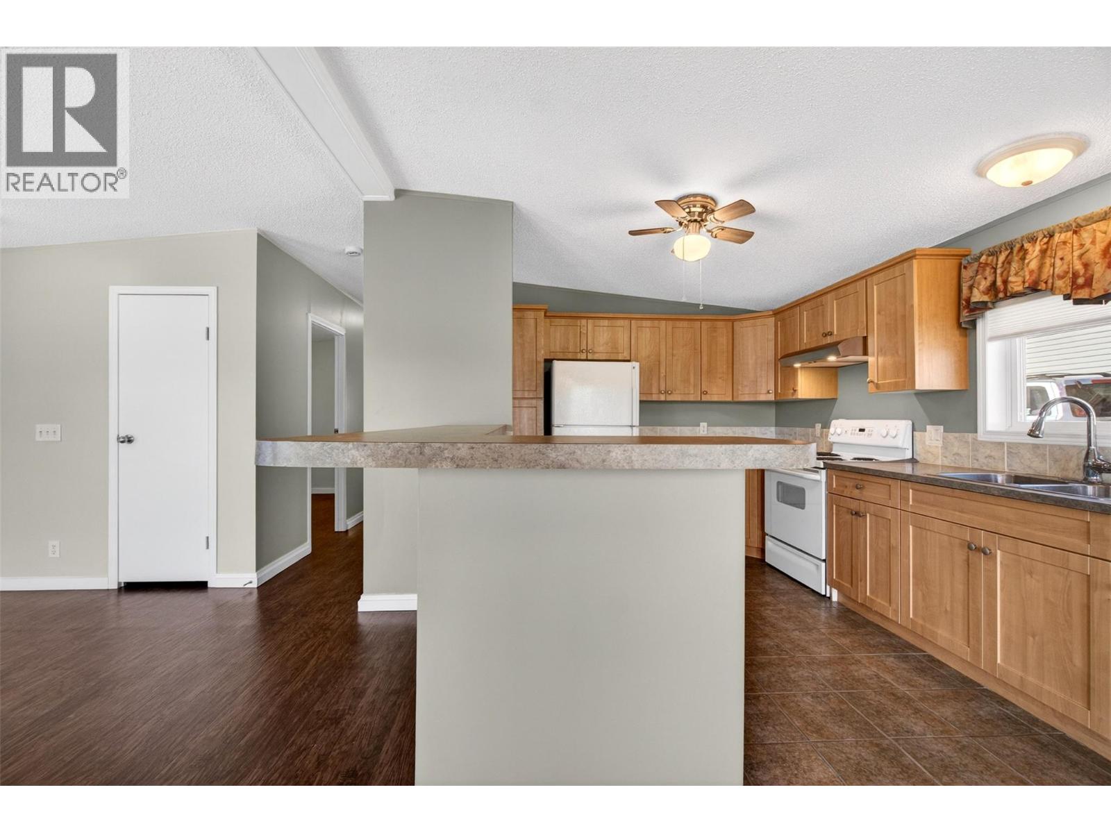 1885 Tappen Notch Hill Road Unit# 23, Tappen, British Columbia  V0E 2X0 - Photo 23 - 10385334
