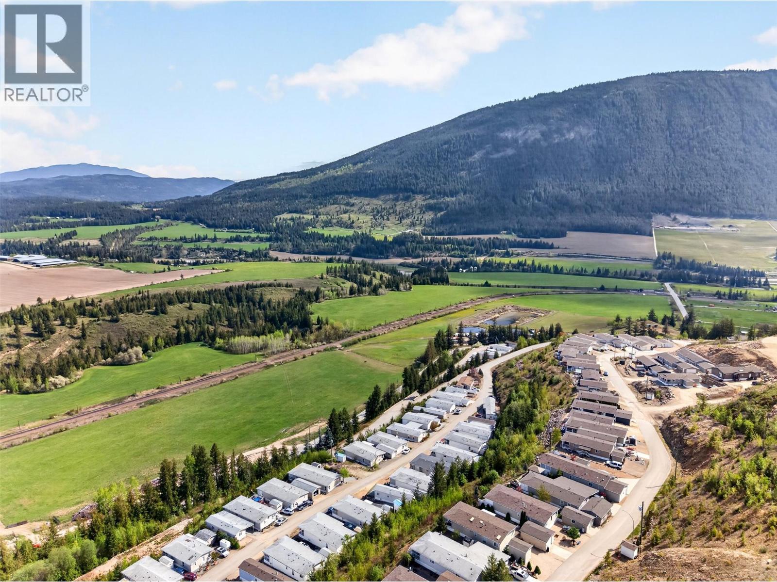 1885 Tappen Notch Hill Road Unit# 23, Tappen, British Columbia  V0E 2X0 - Photo 6 - 10385334