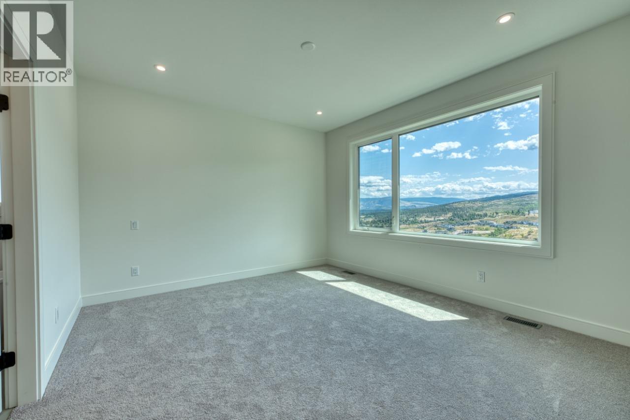 1070 Emslie Street, Kelowna, British Columbia  V1W 0C3 - Photo 35 - 10386117