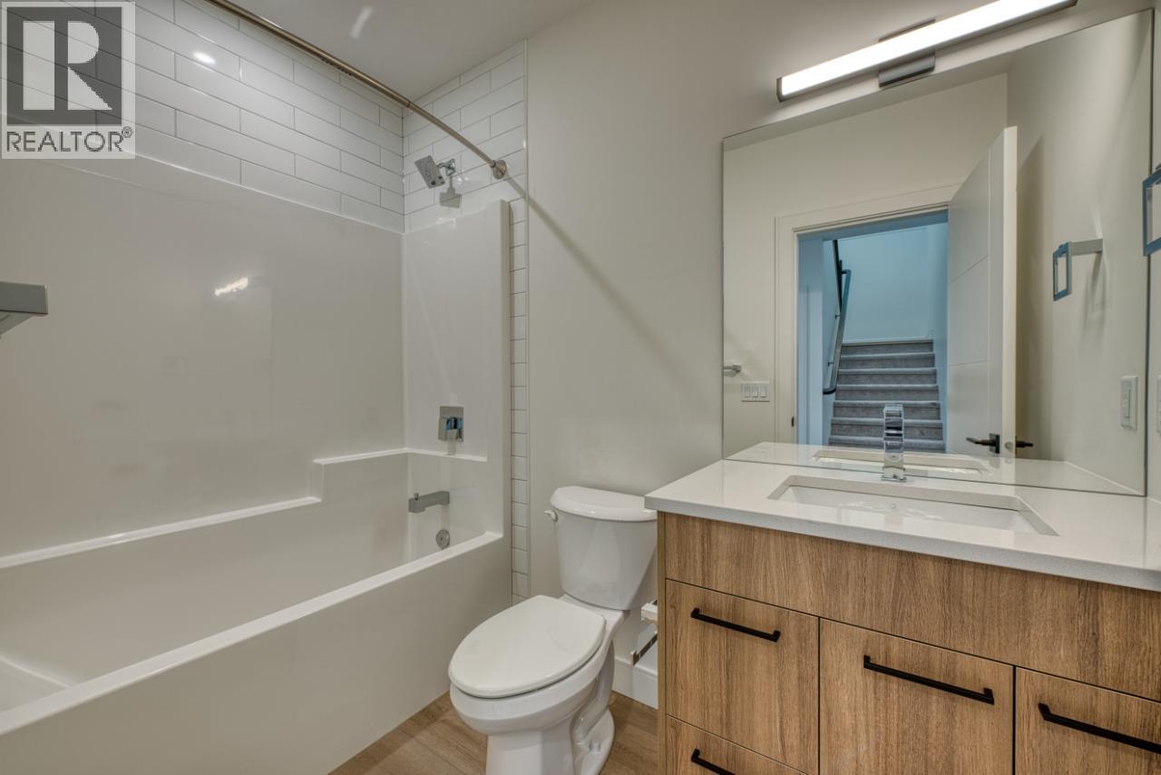 1070 Emslie Street, Kelowna, British Columbia  V1W 0C3 - Photo 44 - 10386117