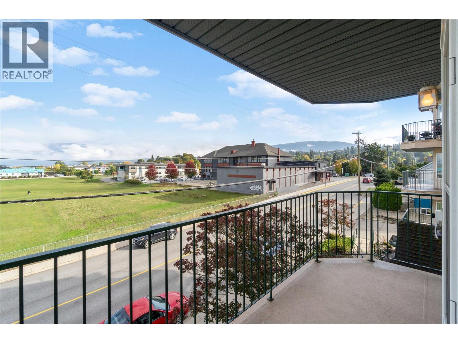 160 5th Avenue Sw Unit# 301, Salmon Arm, British Columbia  V1E 1R4 - Photo 5 - 10385488