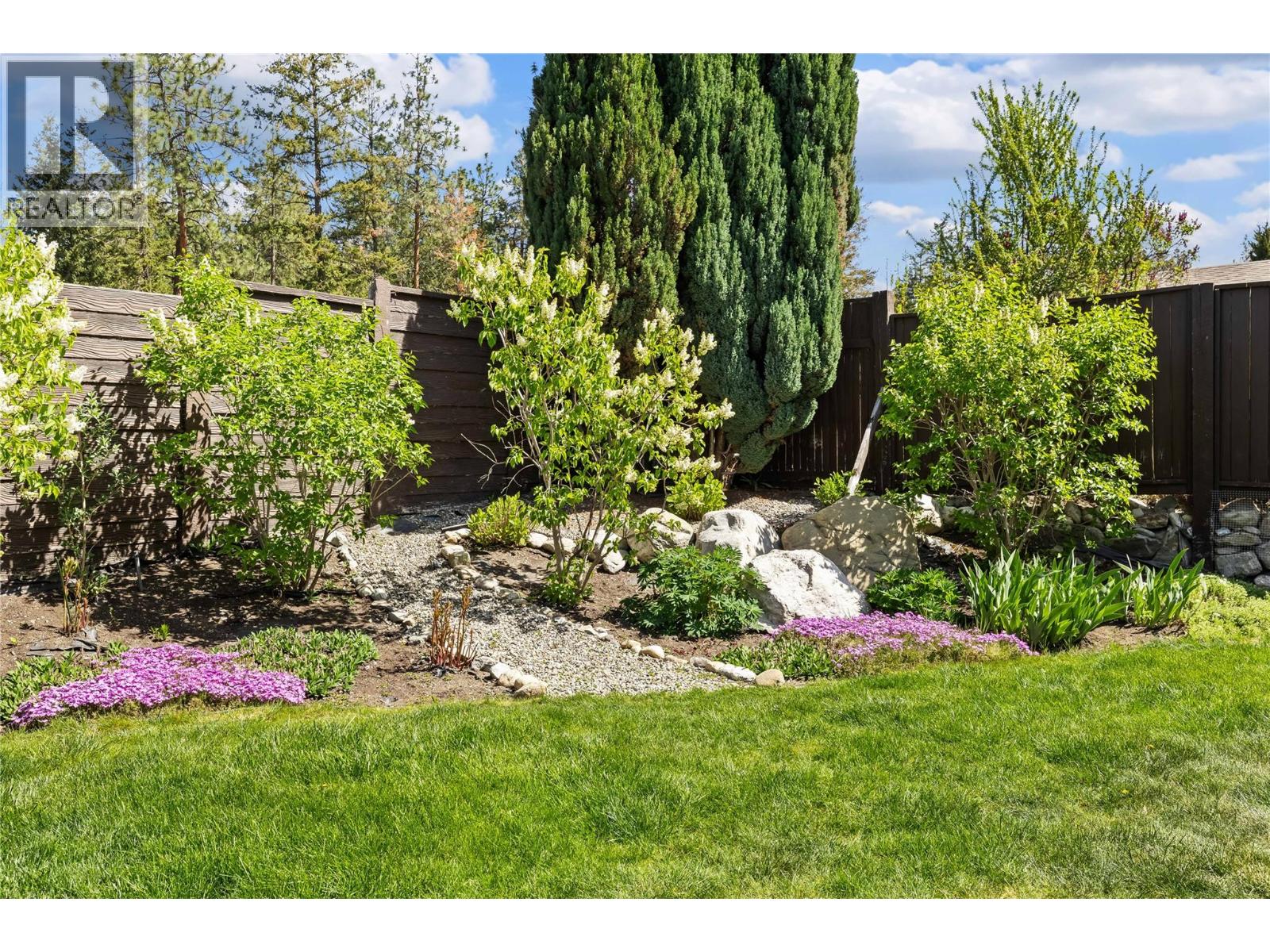 916 Paret Crescent, Kelowna, British Columbia  V1W 4X8 - Photo 10 - 10384665