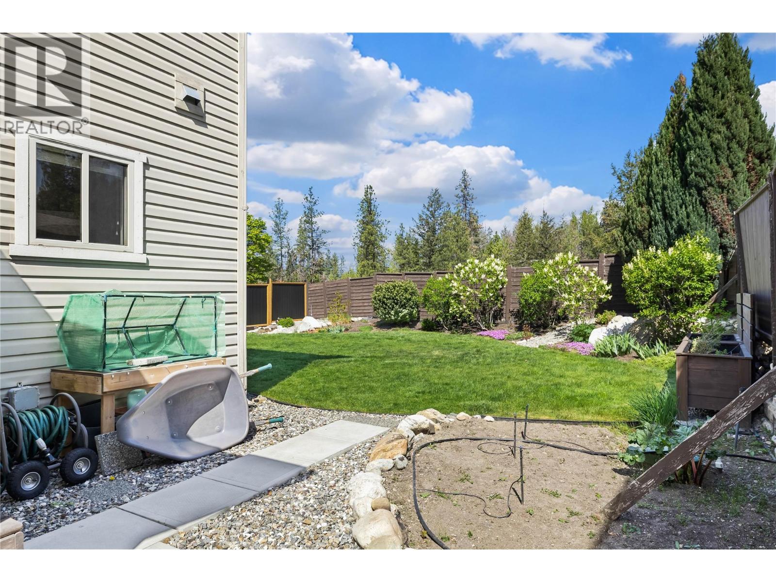 916 Paret Crescent, Kelowna, British Columbia  V1W 4X8 - Photo 14 - 10384665