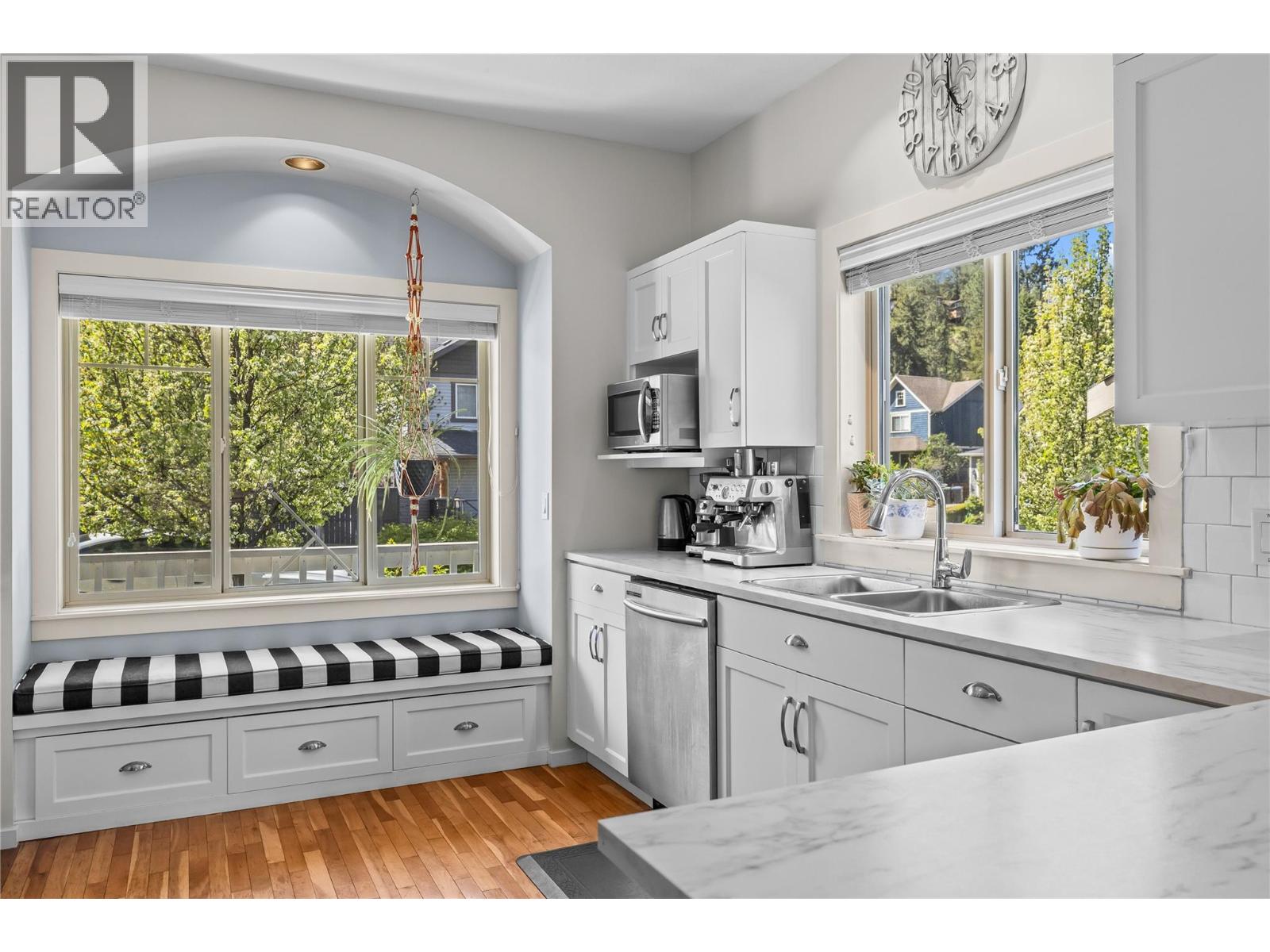 916 Paret Crescent, Kelowna, British Columbia  V1W 4X8 - Photo 28 - 10384665