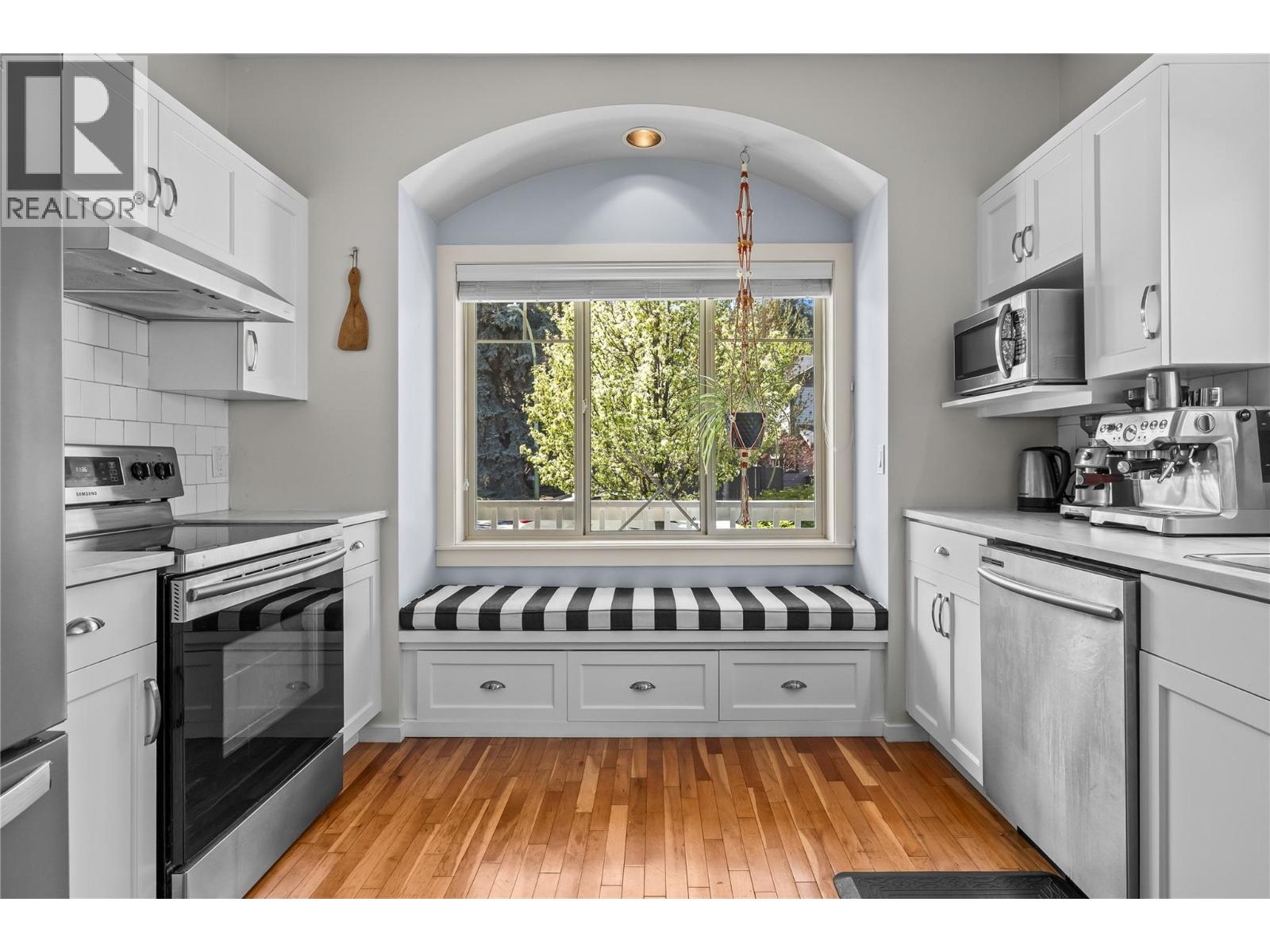 916 Paret Crescent, Kelowna, British Columbia  V1W 4X8 - Photo 29 - 10384665