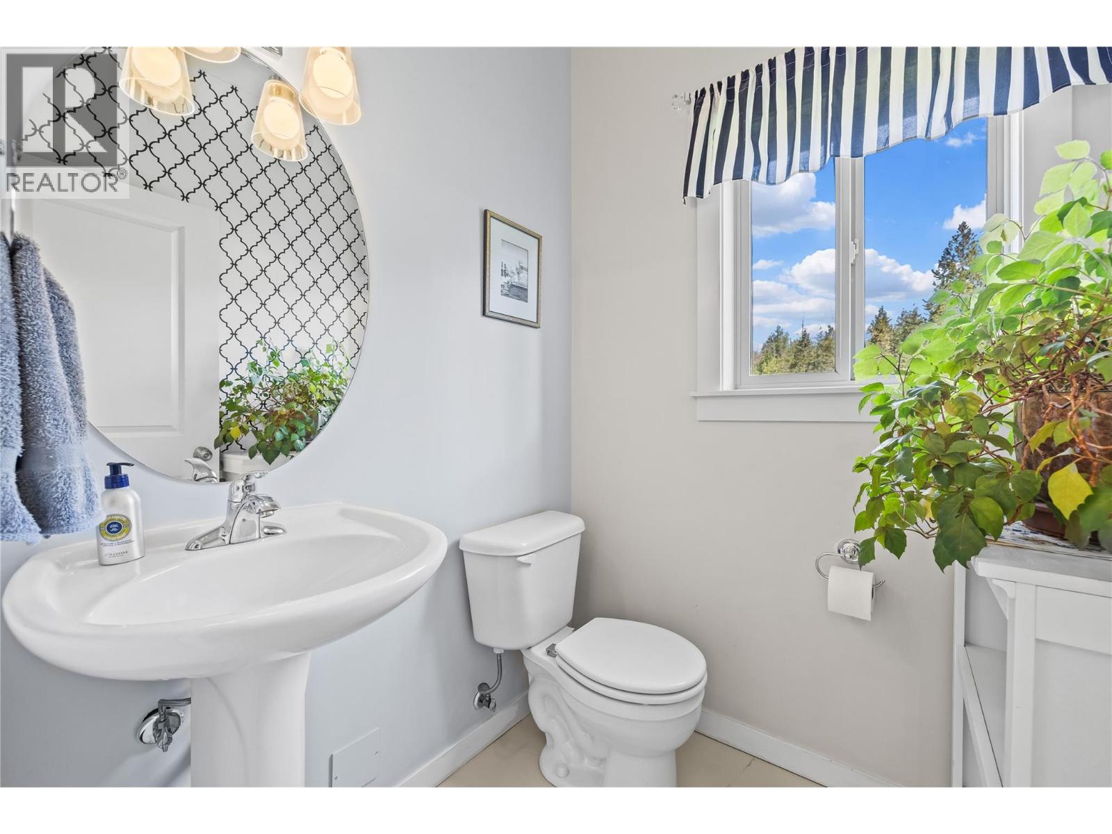 916 Paret Crescent, Kelowna, British Columbia  V1W 4X8 - Photo 36 - 10384665