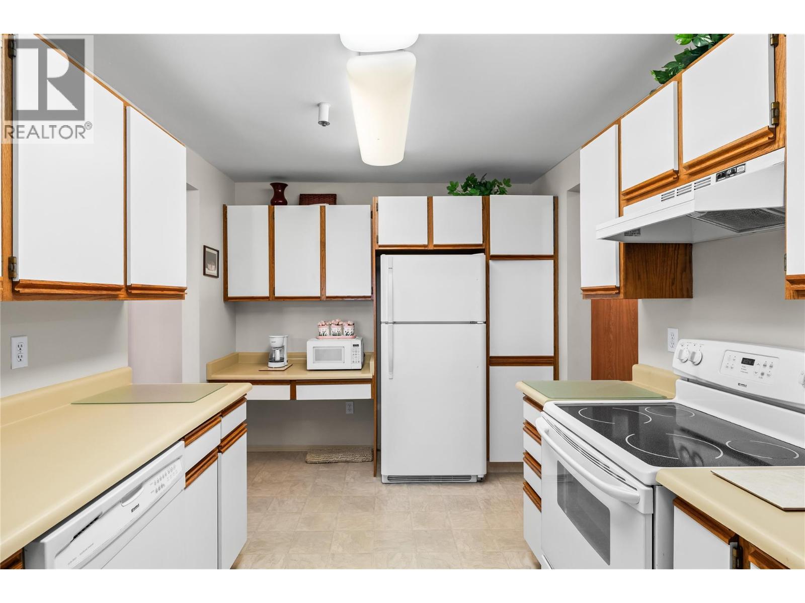 1045 Sutherland Avenue Unit# 37, Kelowna, British Columbia  V1Y 5Y1 - Photo 10 - 10385880