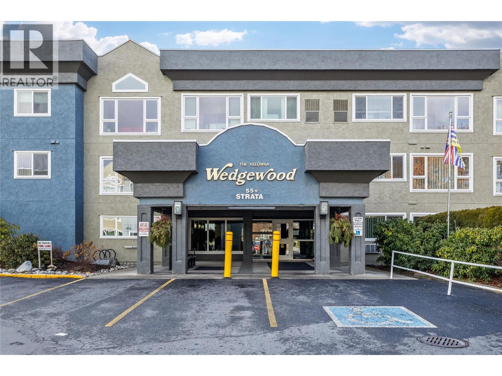 1045 Sutherland Avenue Unit# 37, Kelowna, British Columbia  V1Y 5Y1 - Photo 2 - 10385880