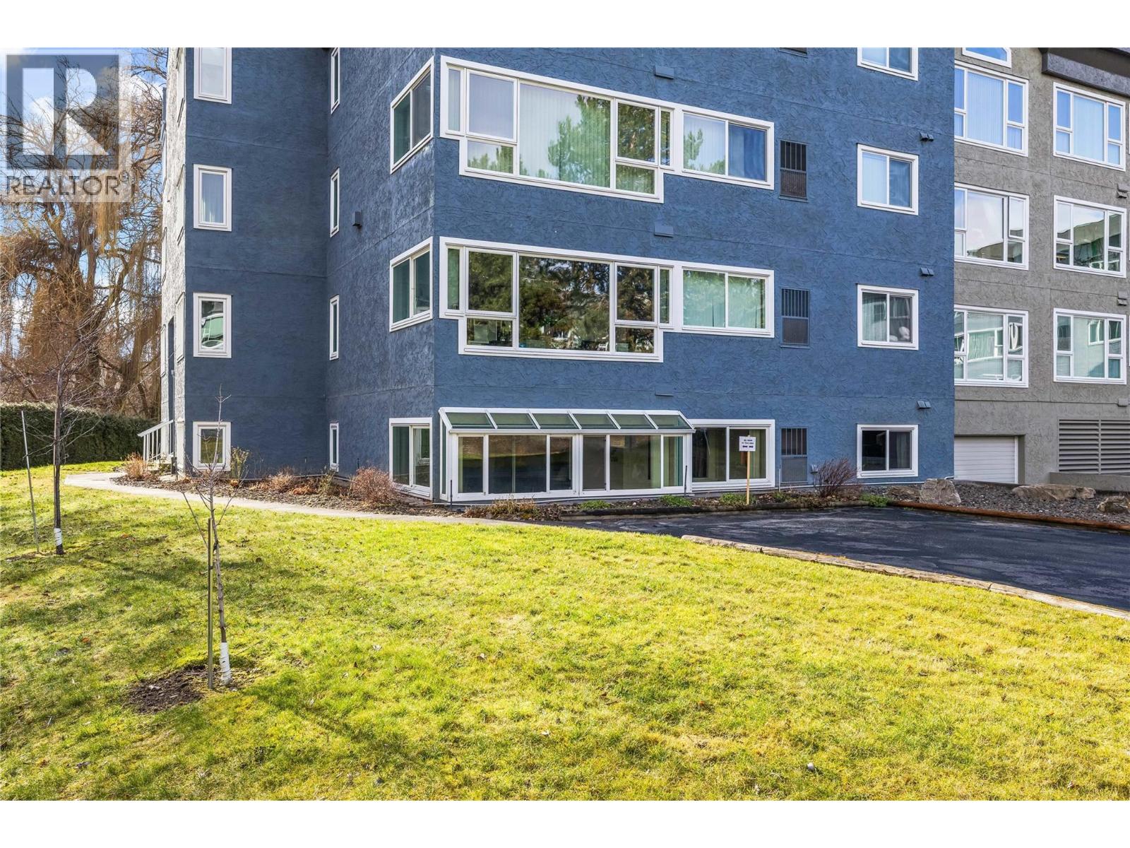 1045 Sutherland Avenue Unit# 37, Kelowna, British Columbia  V1Y 5Y1 - Photo 3 - 10385880