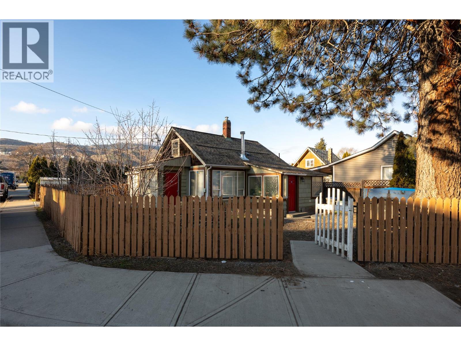 308 Alexander Avenue, Kamloops, British Columbia  V2B 3R3 - Photo 2 - 10385794