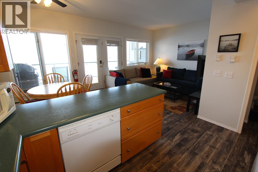 3935 Eagle Bay Road Unit# 7b, Eagle Bay, British Columbia  V0E 1T0 - Photo 7 - 10386111
