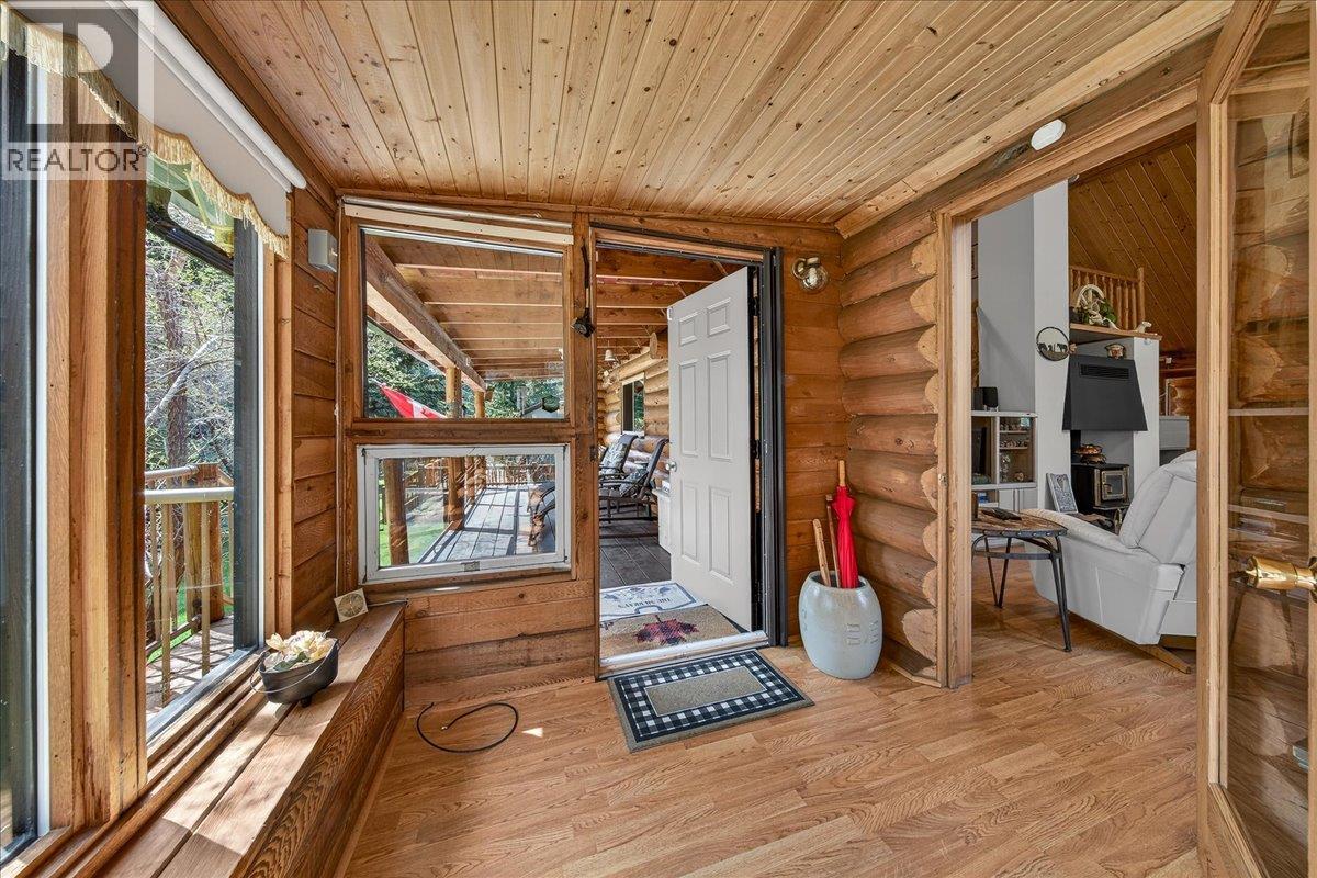 4898 Sable Road, Fairmont Hot Springs, British Columbia  V0B 1L1 - Photo 15 - 10385960