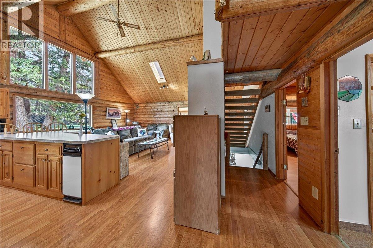 4898 Sable Road, Fairmont Hot Springs, British Columbia  V0B 1L1 - Photo 19 - 10385960