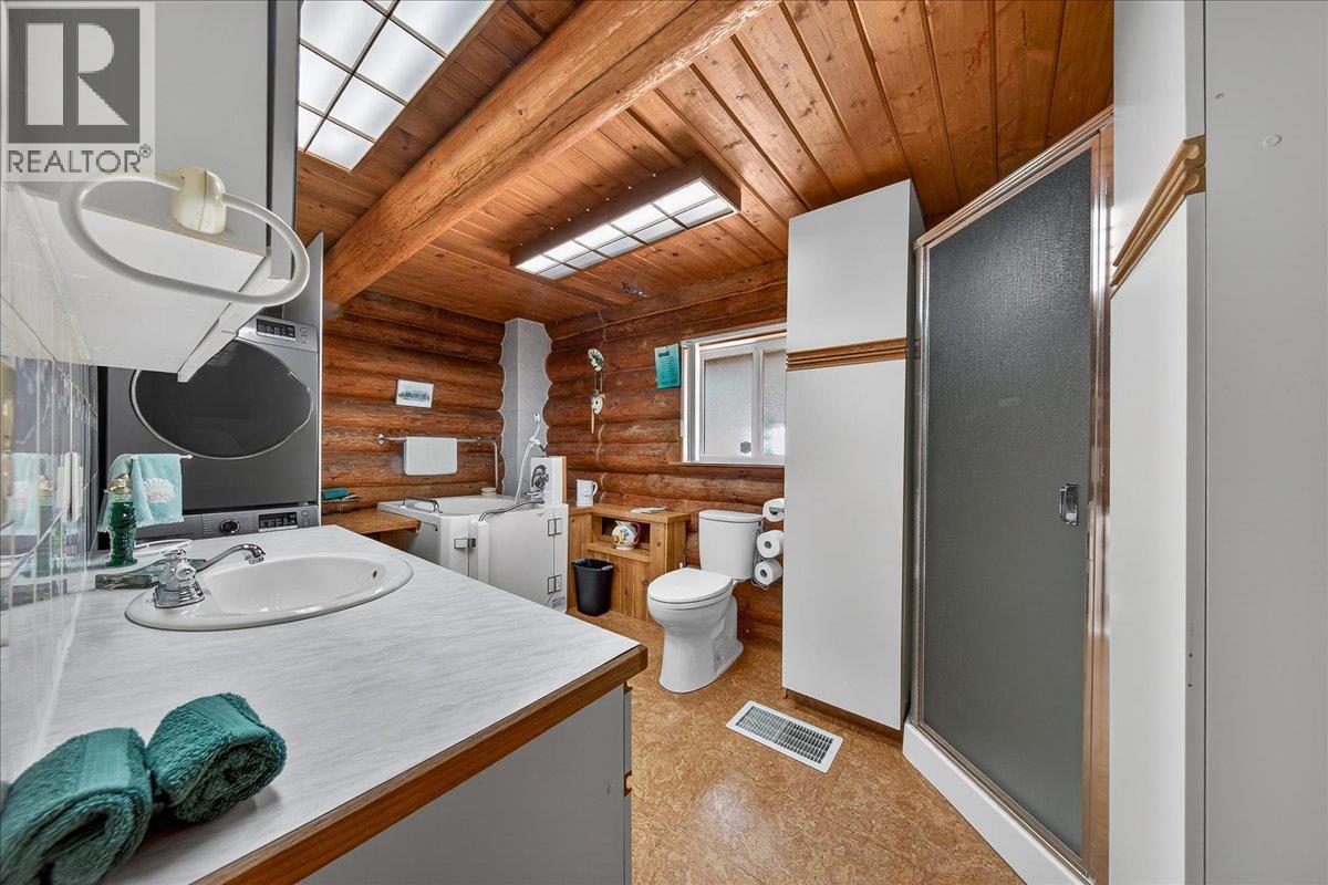 4898 Sable Road, Fairmont Hot Springs, British Columbia  V0B 1L1 - Photo 21 - 10385960