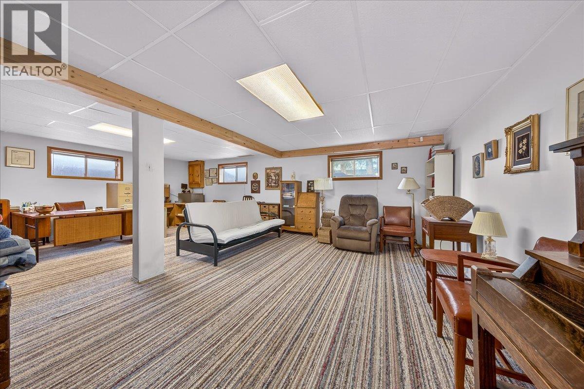 4898 Sable Road, Fairmont Hot Springs, British Columbia  V0B 1L1 - Photo 30 - 10385960
