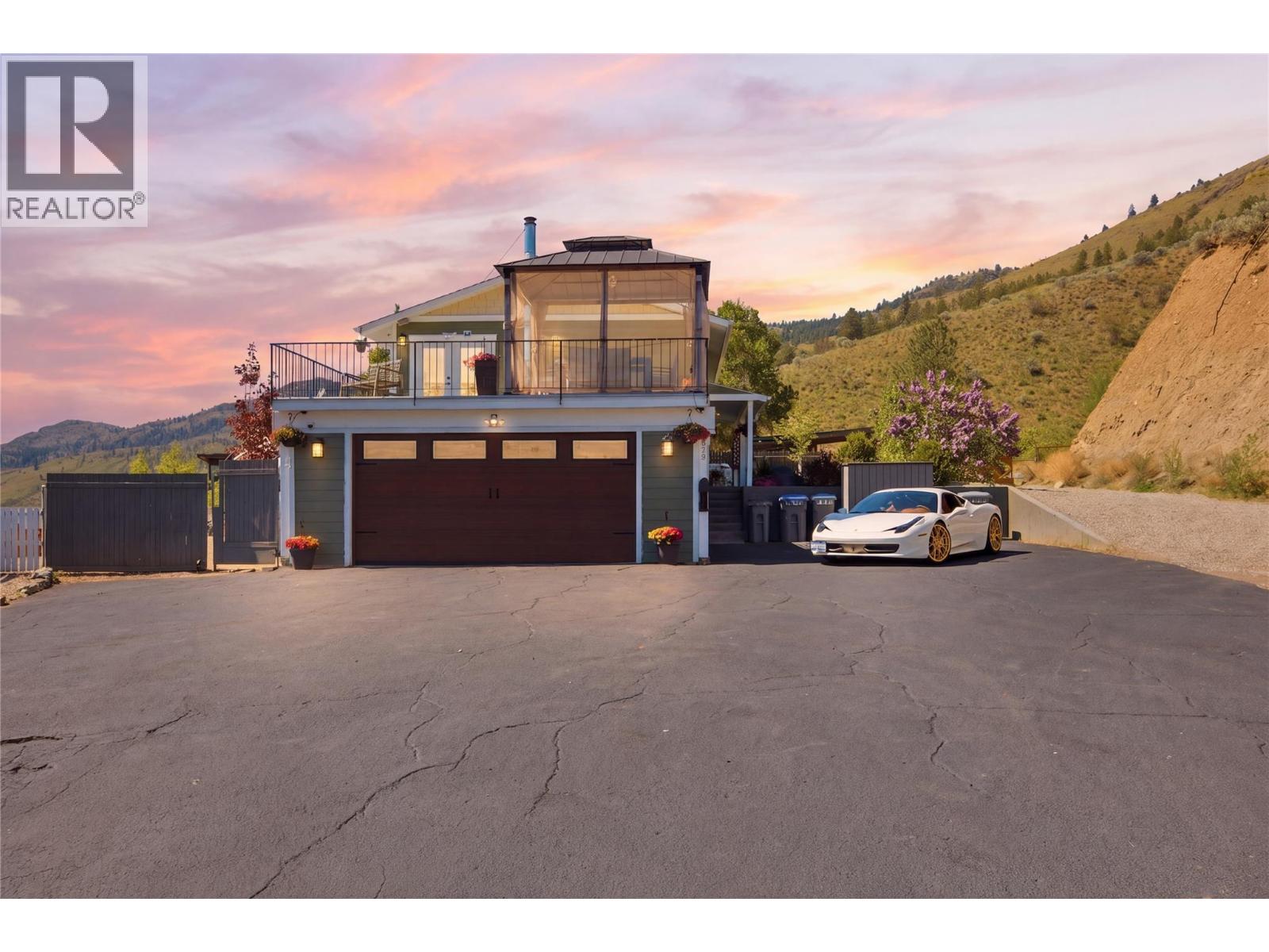 899 Ida Lane, Kamloops, British Columbia  V2B 6V2 - Photo 3 - 10382065