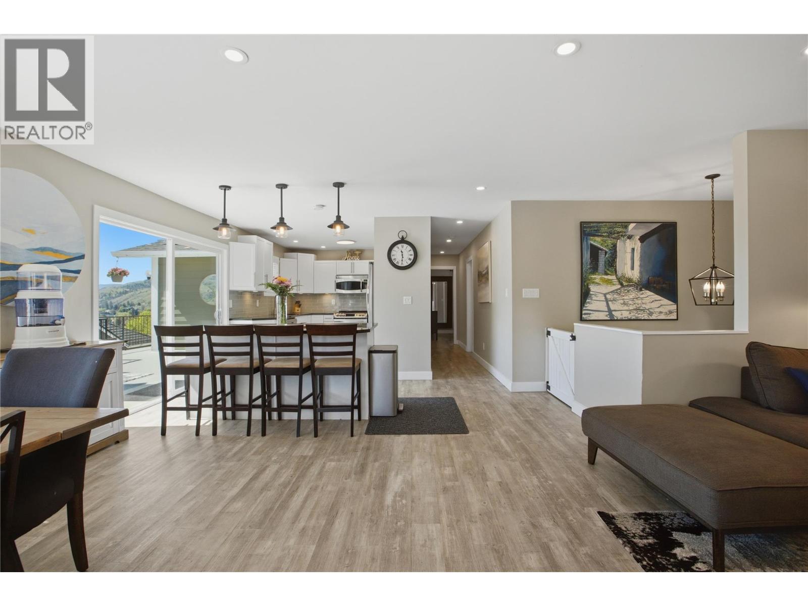 899 Ida Lane, Kamloops, British Columbia  V2B 6V2 - Photo 32 - 10382065