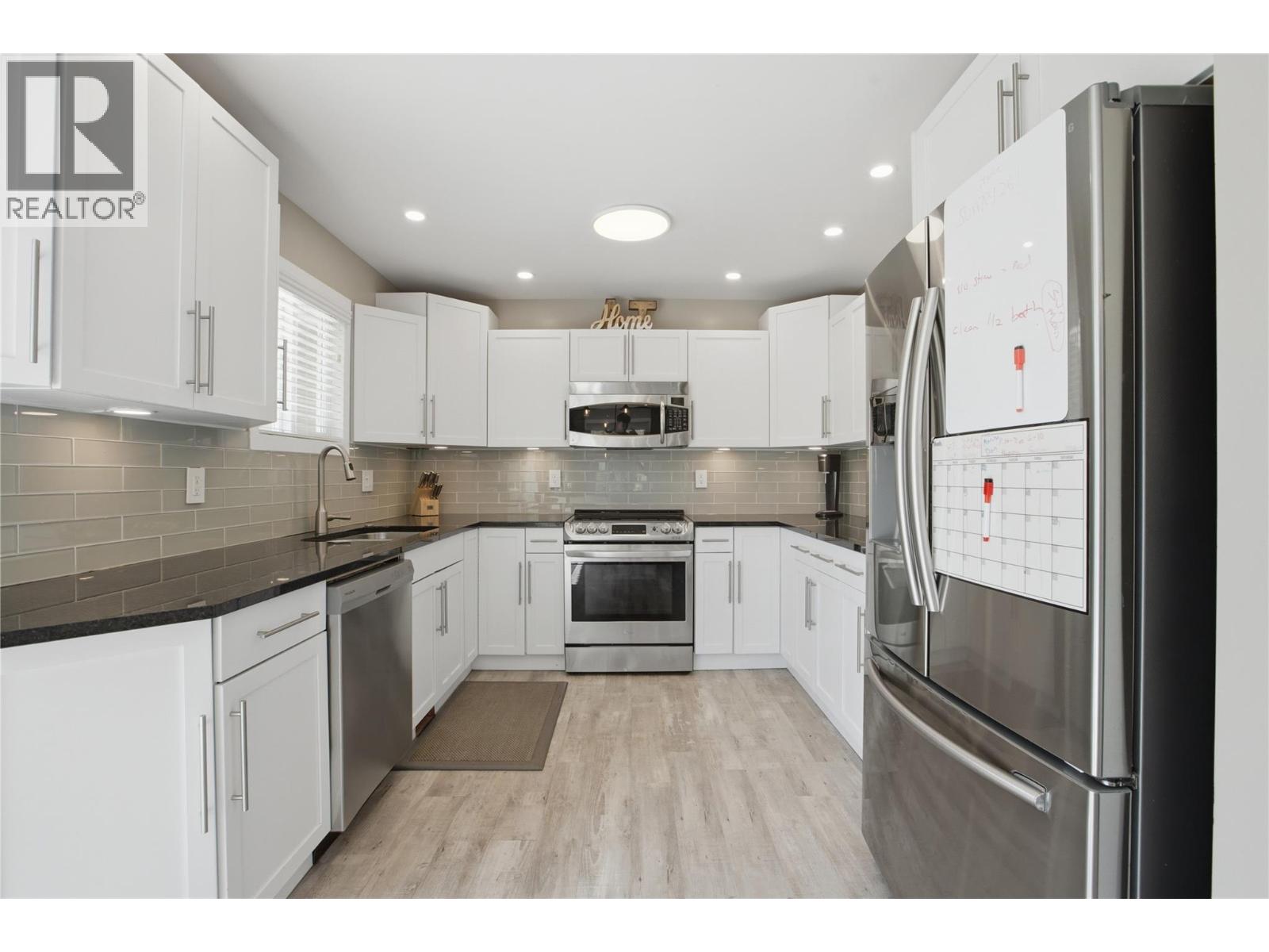 899 Ida Lane, Kamloops, British Columbia  V2B 6V2 - Photo 33 - 10382065
