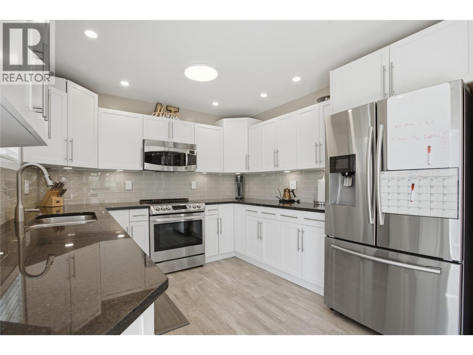 899 Ida Lane, Kamloops, British Columbia  V2B 6V2 - Photo 38 - 10382065
