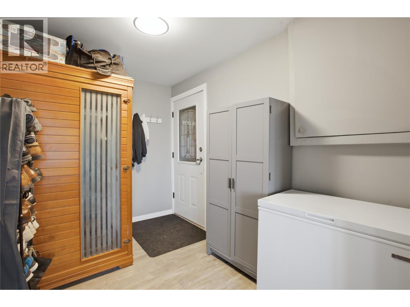 899 Ida Lane, Kamloops, British Columbia  V2B 6V2 - Photo 65 - 10382065