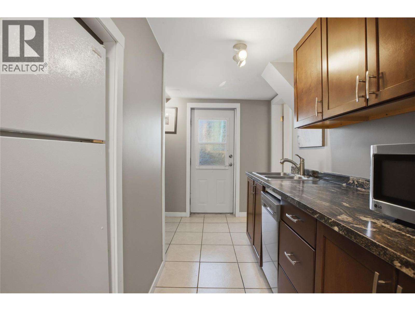 899 Ida Lane, Kamloops, British Columbia  V2B 6V2 - Photo 71 - 10382065