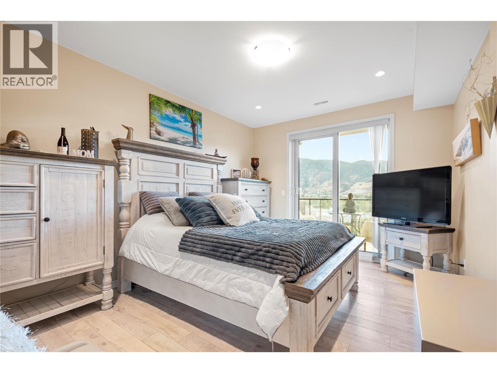 3388 Skaha Lake Road Unit# 1002, Penticton, British Columbia  V2A 6G4 - Photo 10 - 10385984