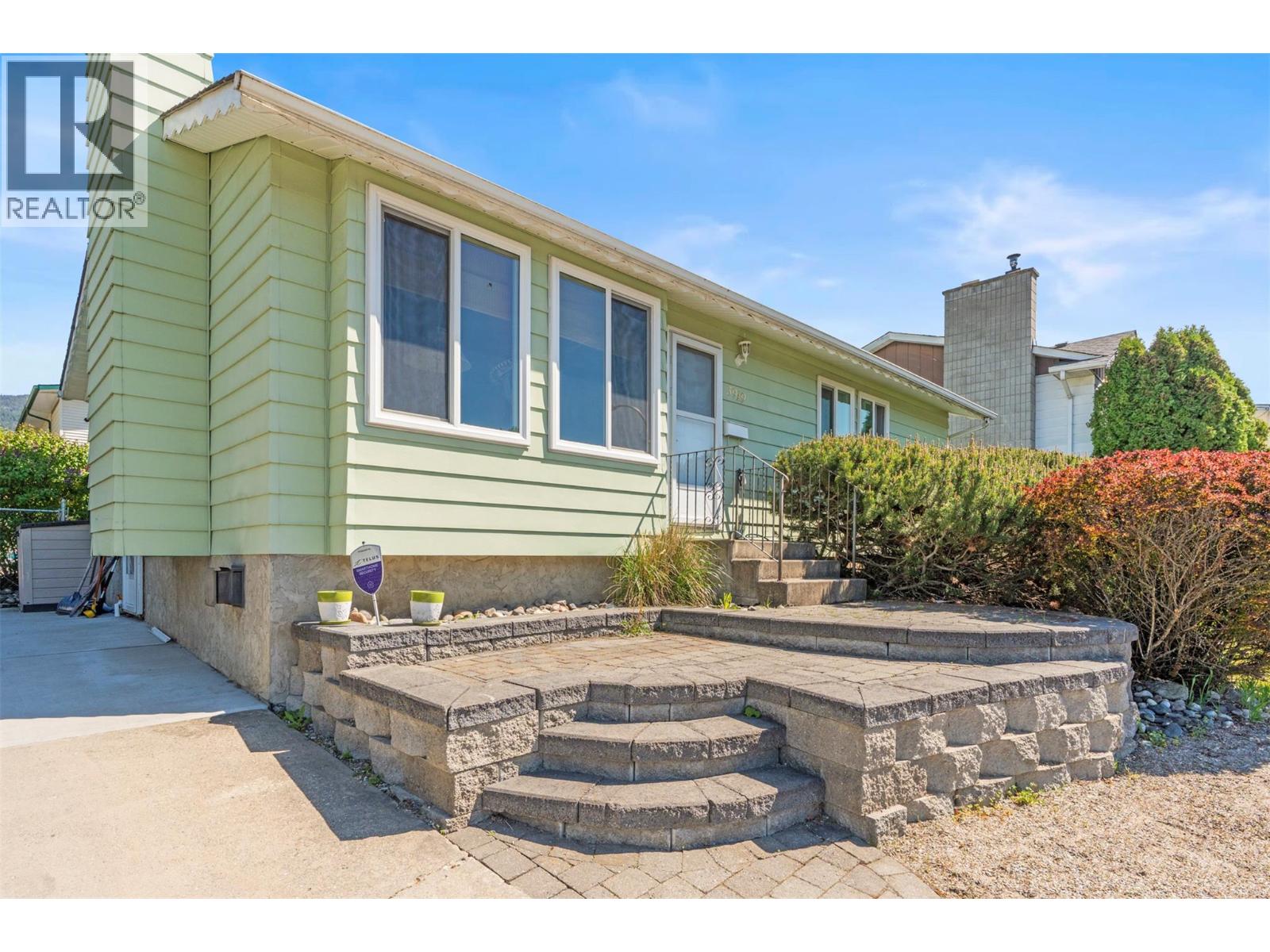 3919 14 Street, Vernon, British Columbia  V1T 7N3 - Photo 3 - 10385385