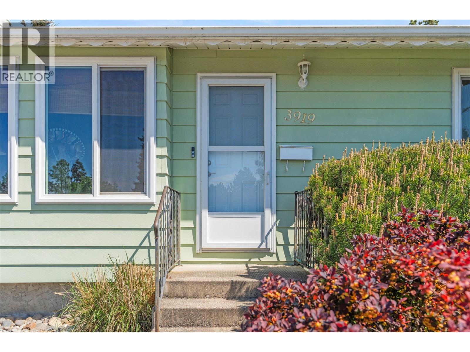3919 14 Street, Vernon, British Columbia  V1T 7N3 - Photo 4 - 10385385