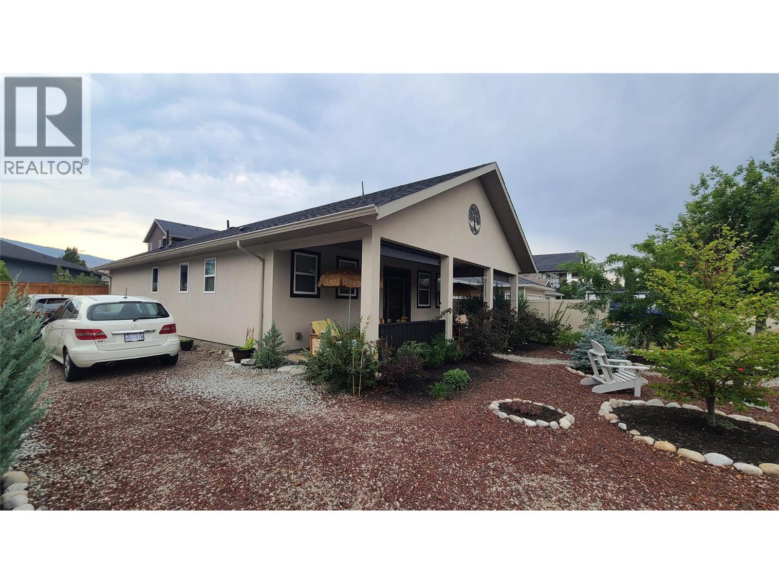 6941 Meadows Dr Drive, Oliver, British Columbia  V0H 1T4 - Photo 2 - 10385905