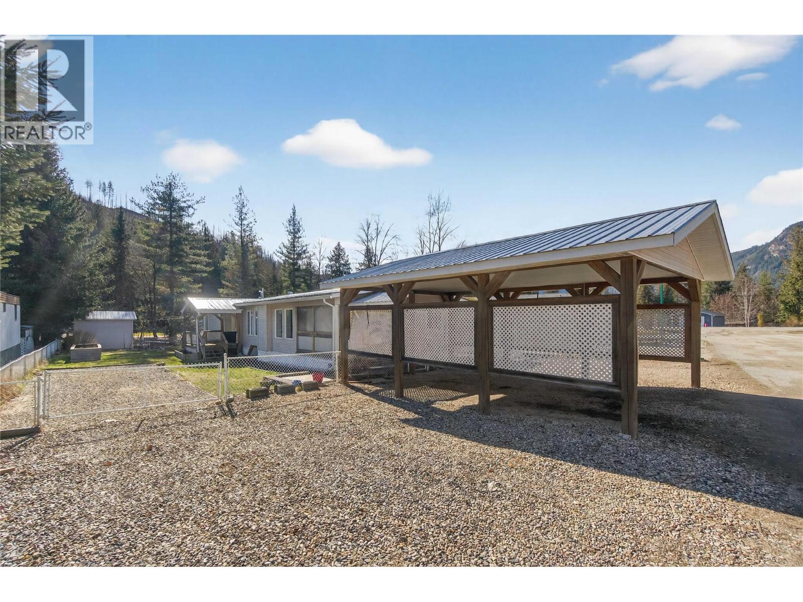 5 Bc97a Highway Unit# 11, Sicamous, British Columbia  V0E 2V1 - Photo 46 - 10385736