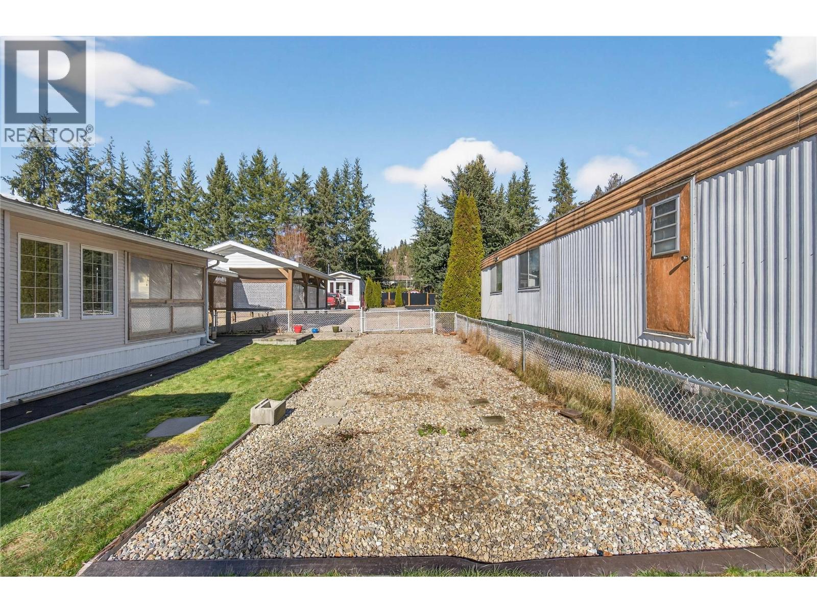 5 Bc97a Highway Unit# 11, Sicamous, British Columbia  V0E 2V1 - Photo 51 - 10385736