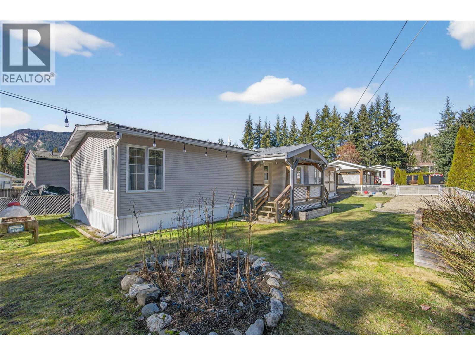 5 Bc97a Highway Unit# 11, Sicamous, British Columbia  V0E 2V1 - Photo 58 - 10385736