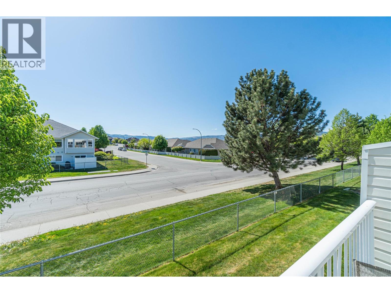 1945 Grasslands Boulevard Unit# 4, Kamloops, British Columbia  V2B 1V1 - Photo 9 - 10386153