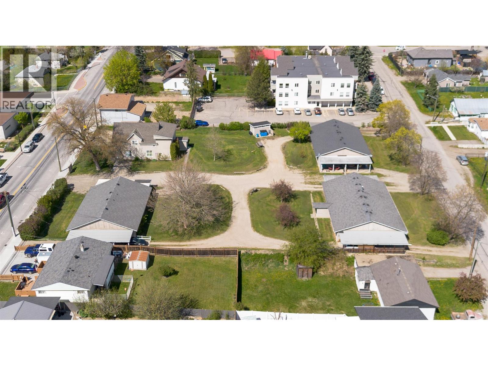 350, 380, 351, 381 Shuswap And 1st Street Se, Salmon Arm, British Columbia  V1E 4H8 - Photo 8 - 10384025