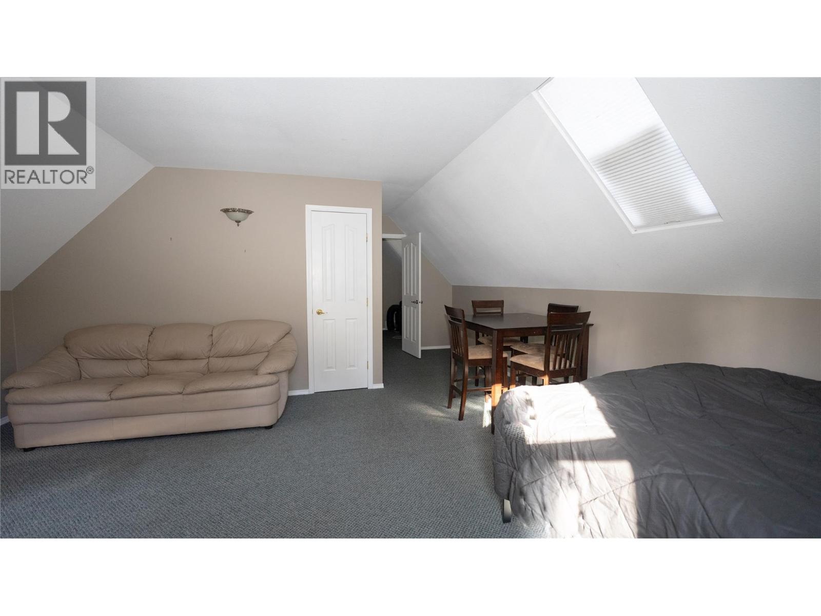 401 Gillis Avenue, Sicamous, British Columbia  V0E 2V1 - Photo 8 - 10386140